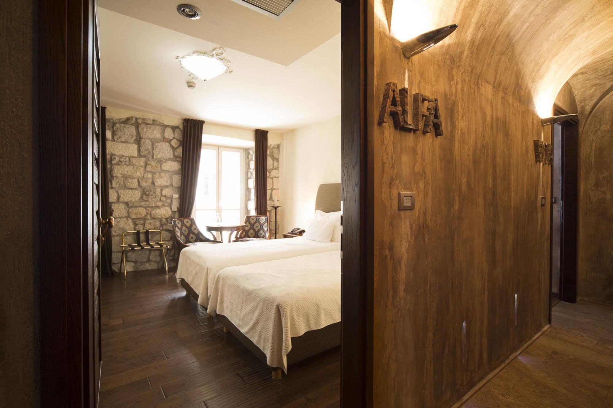 Boutique Hotel Astoria Kotor Exterior photo