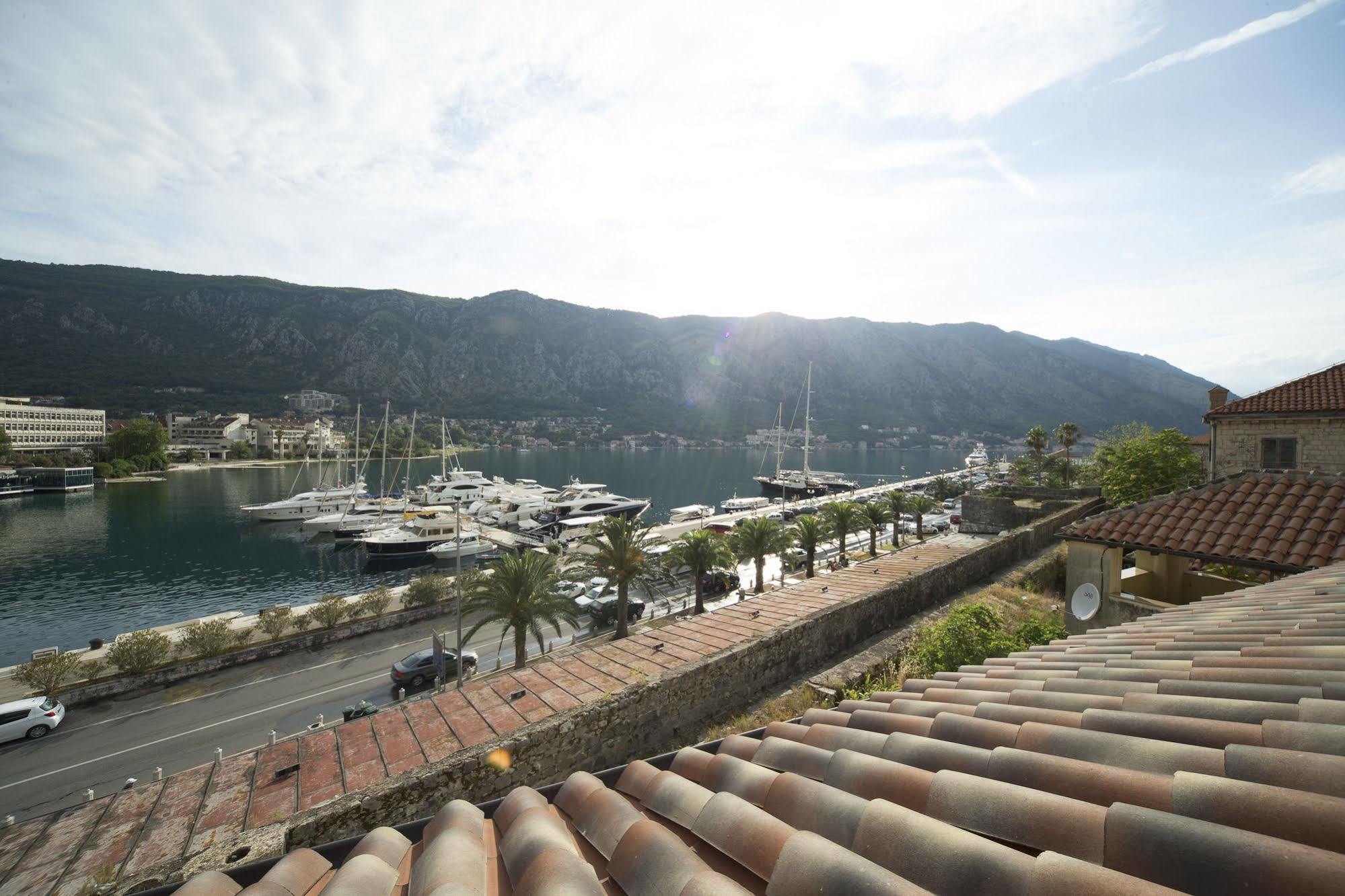 Boutique Hotel Astoria Kotor Exterior photo